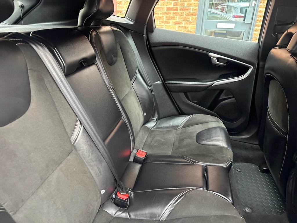 Used Volvo V40 2016 for sale - 77263243: Photo 25