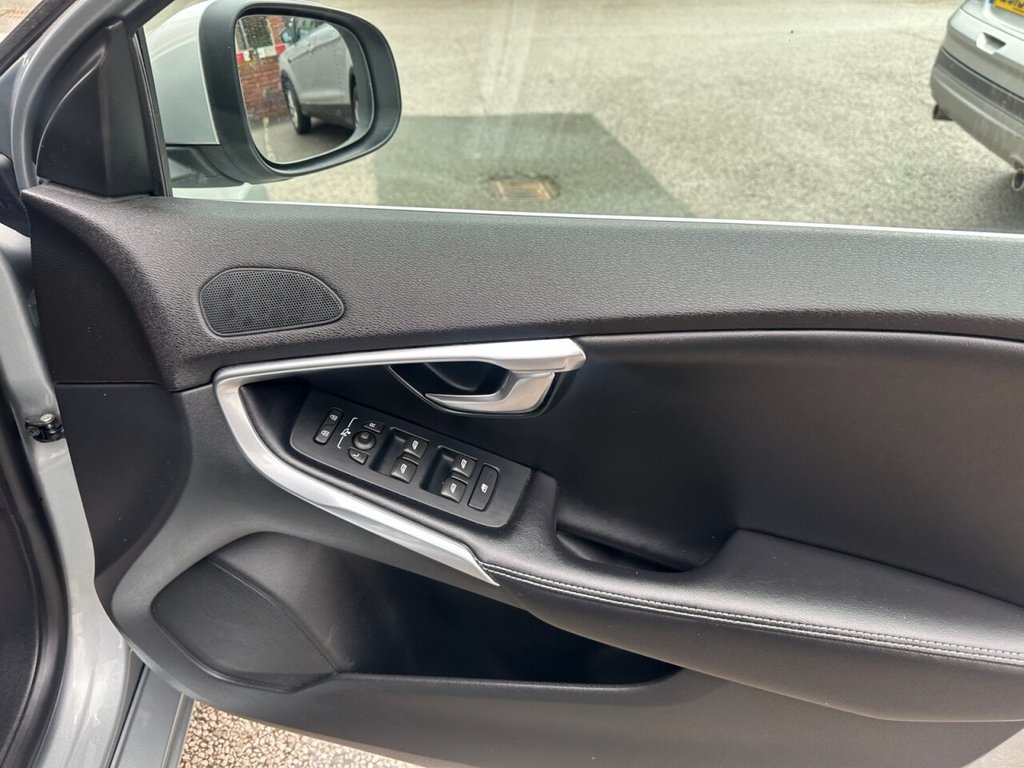 Used Volvo V40 2016 for sale - 77263243: Photo 47