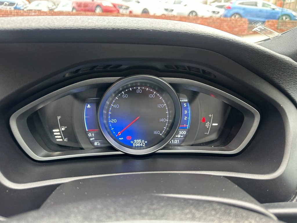 Used Volvo V40 2016 for sale - 77263243: Photo 8