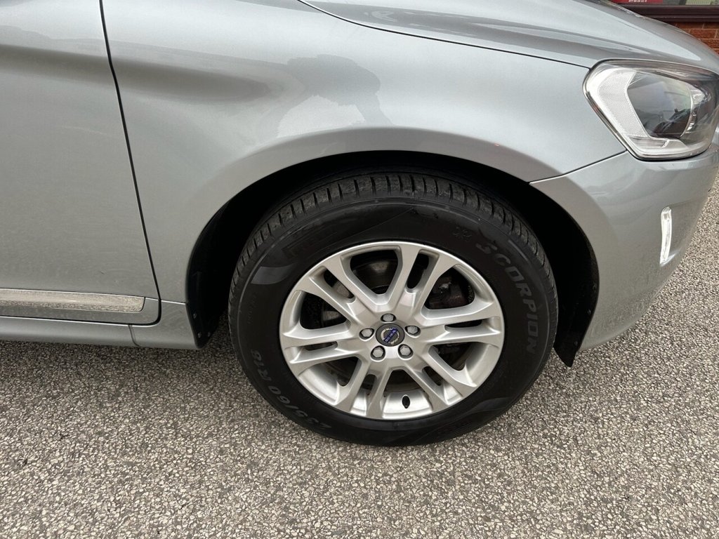 Used Volvo XC60 2015 for sale - 77588380: Photo 11