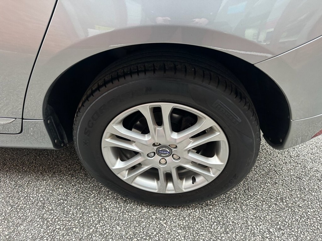 Used Volvo XC60 2015 for sale - 77588380: Photo 13