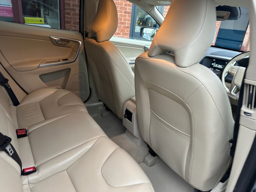 Used Volvo XC60 2015 for sale - 77588380: Photo 26