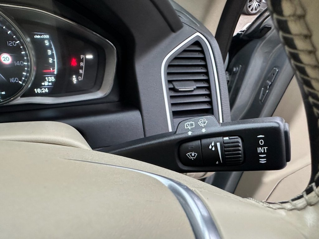 Used Volvo XC60 2015 for sale - 77588380: Photo 42