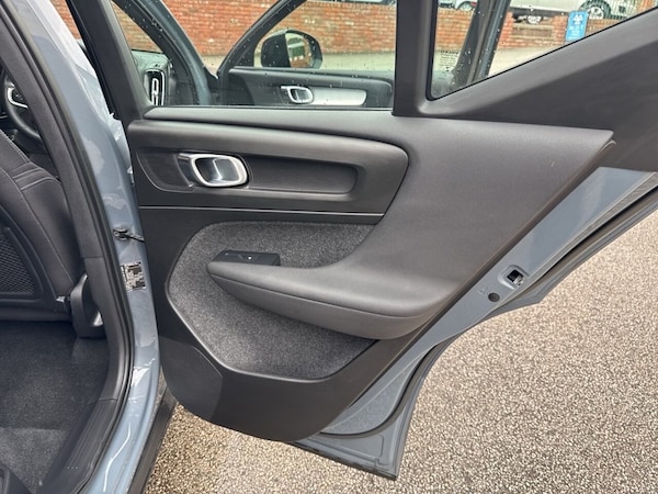Used Volvo XC40 2022 for sale - 75665836: Photo 41