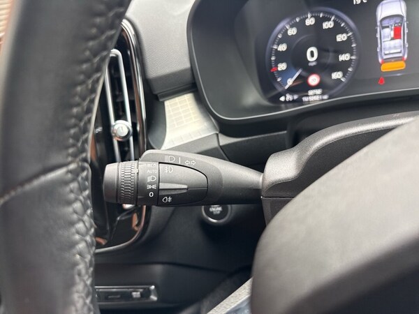 Used Volvo XC40 2022 for sale - 75665836: Photo 47