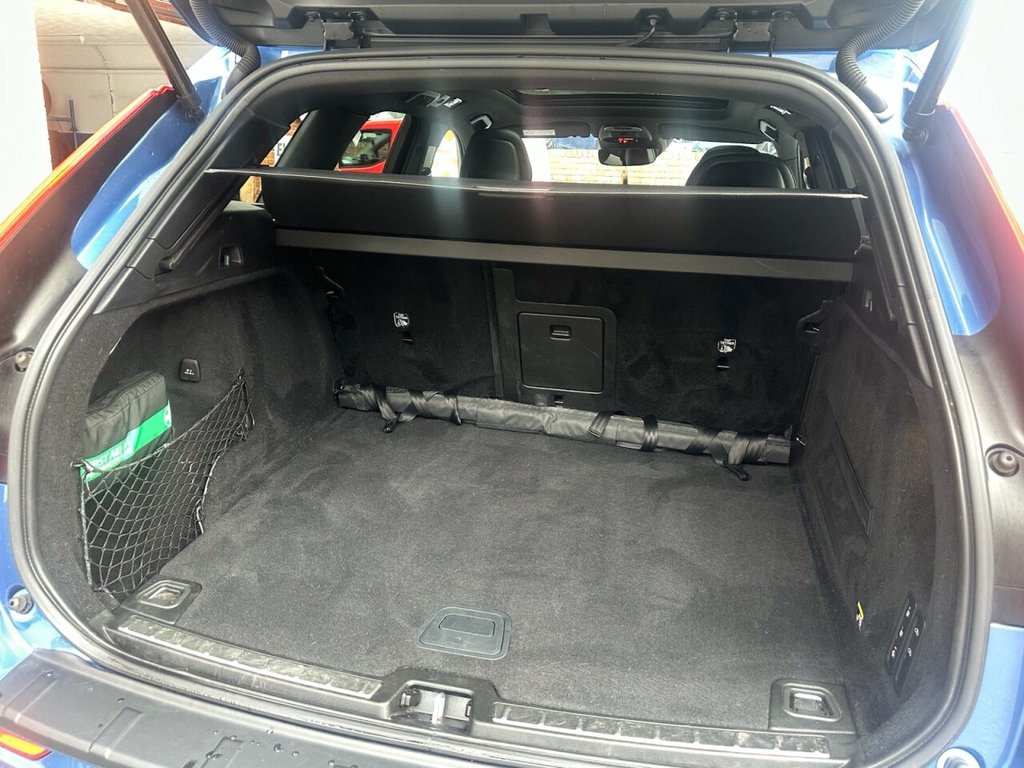 Used Volvo XC60 2017 for sale - 77708745: Photo 29