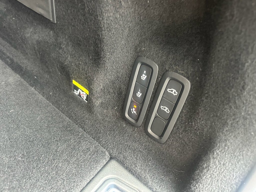 Used Volvo XC60 2017 for sale - 77708745: Photo 31