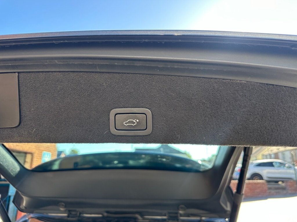 Used Volvo XC60 2016 for sale - 76081155: Photo 31
