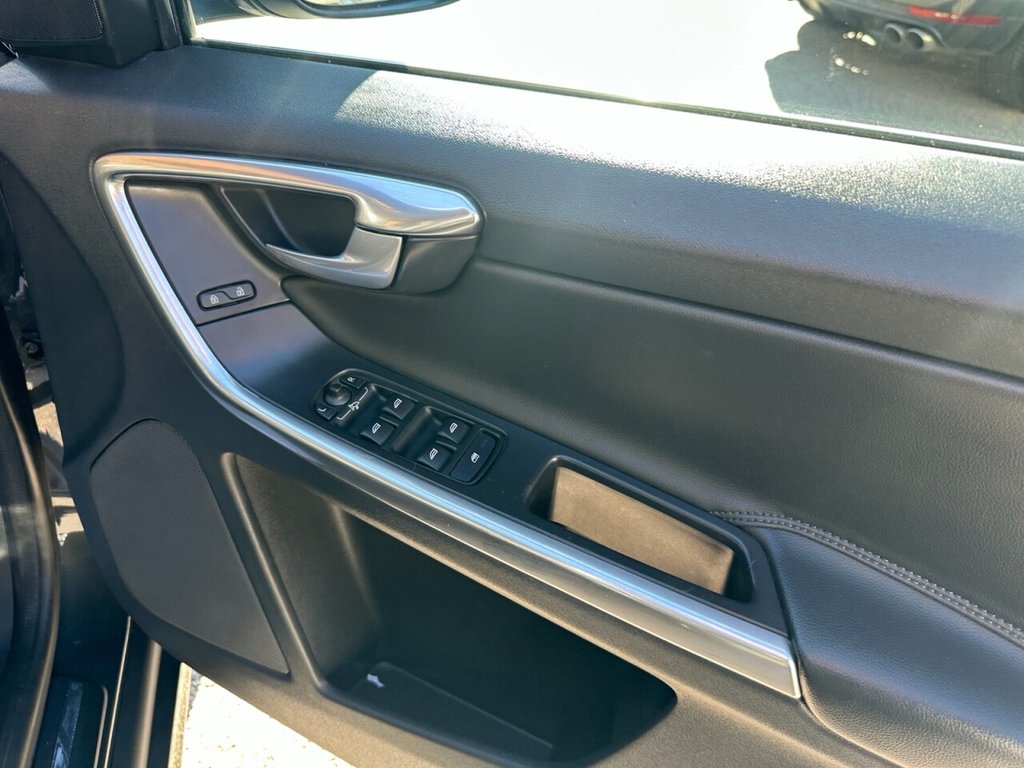 Used Volvo XC60 2016 for sale - 76081155: Photo 40