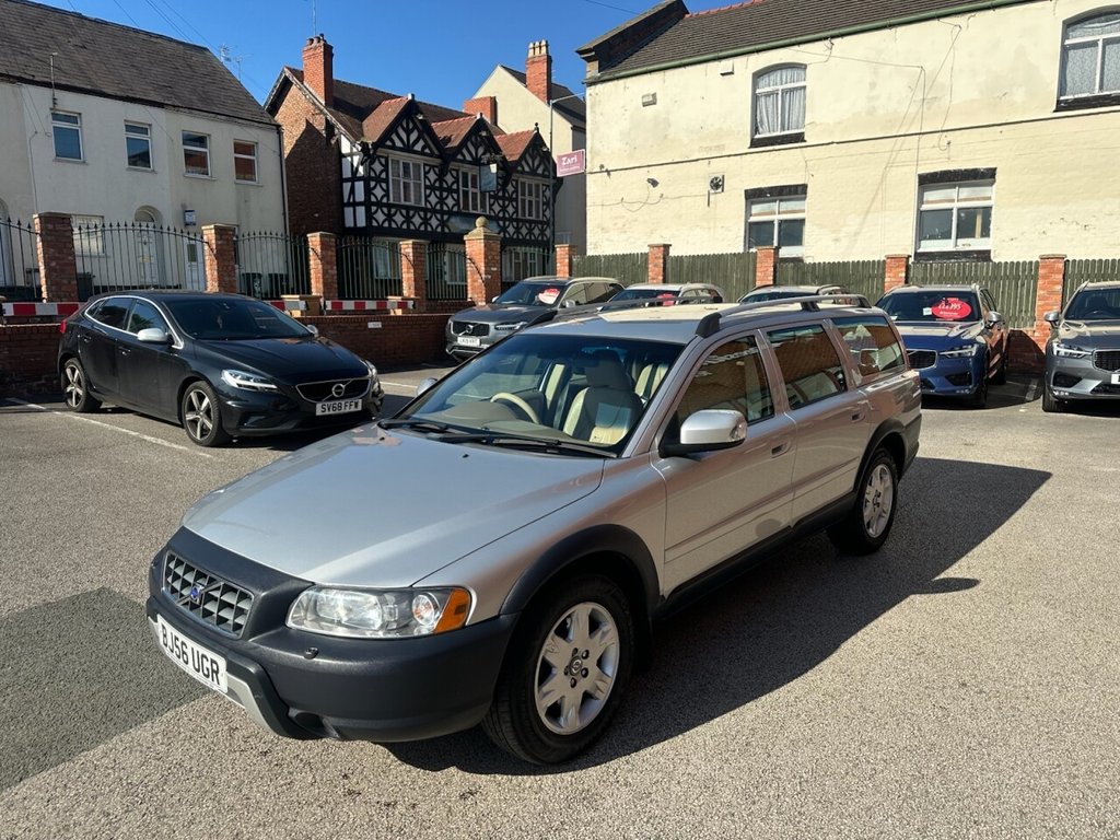 Used Volvo XC70 2006 for sale - 76132131: Photo 2