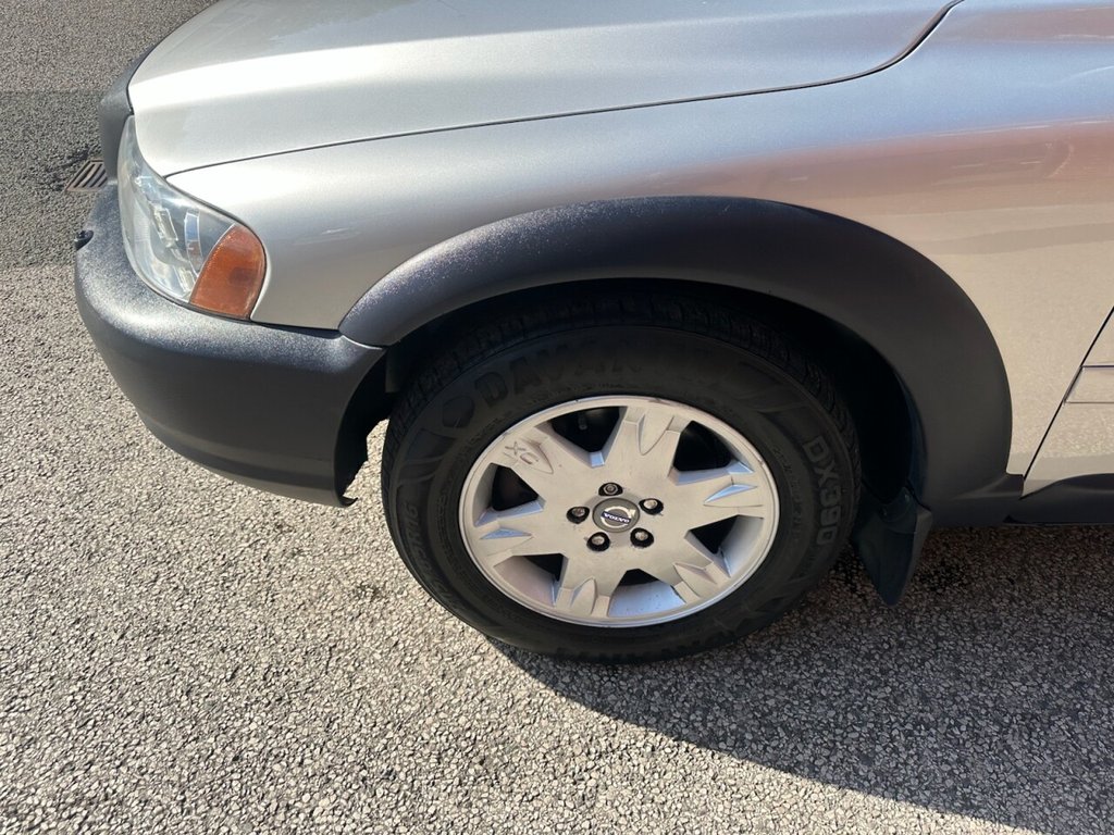 Used Volvo XC70 2006 for sale - 76132131: Photo 32