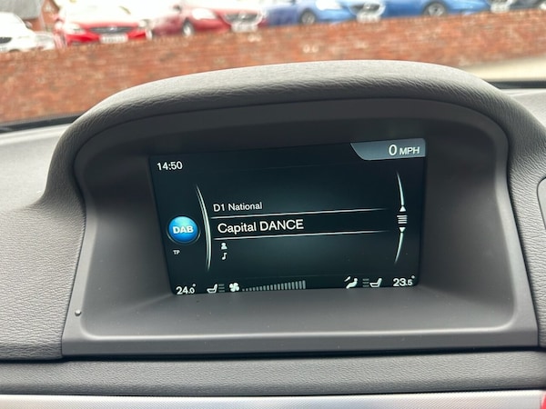 Used Volvo V70 2016 for sale - 76291791: Photo 14