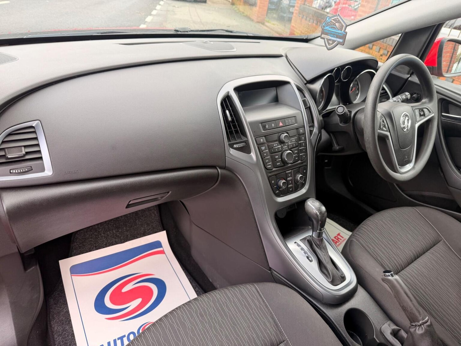 Used Vauxhall Astra 2015 for sale - 78018392: Photo 9