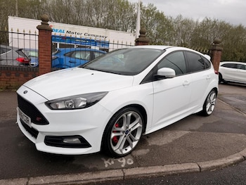 Used Ford Focus 2016 for sale - 78250102: Photo