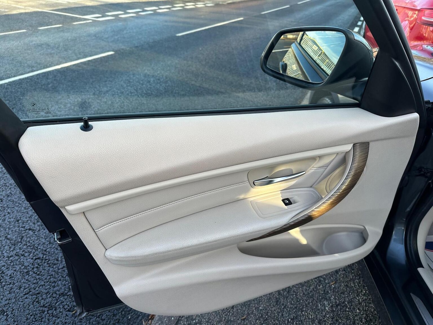 Used BMW 3 Series 2012 for sale - 77357357: Photo 15