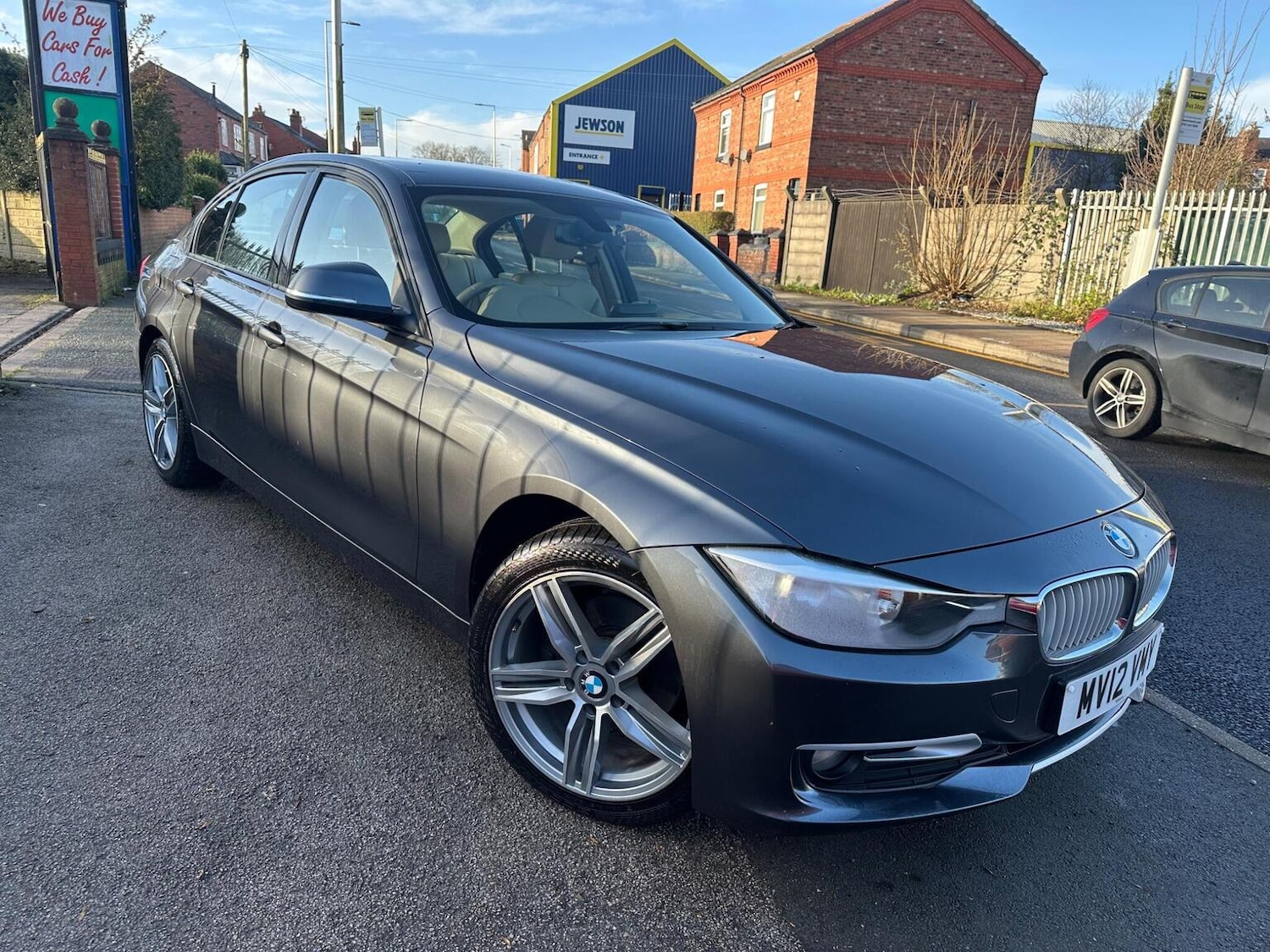 Used BMW 3 Series 2012 for sale - 77357357: Photo 2