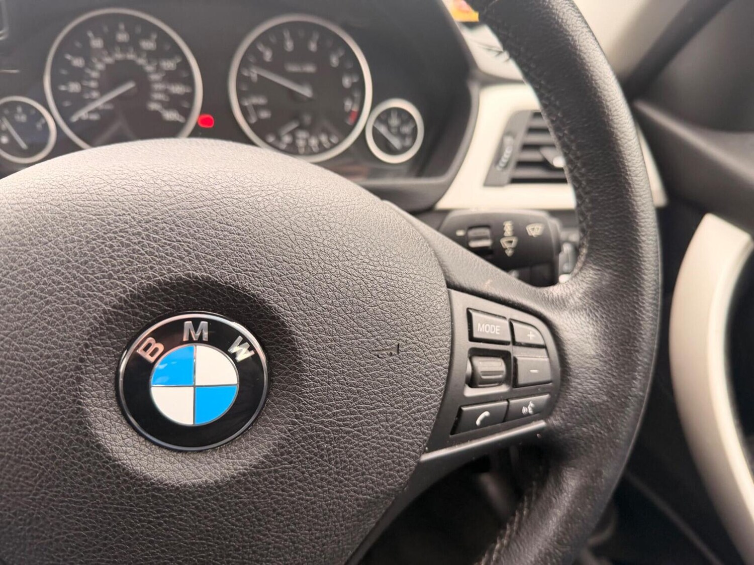 Used BMW 3 Series 2015 for sale - 77465668: Photo 30