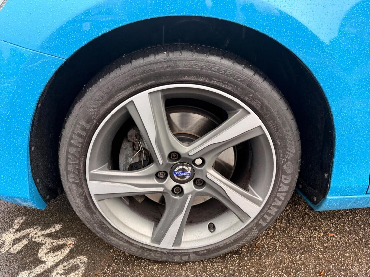 Used Volvo V40 2015 for sale - 77622376: Photo 11