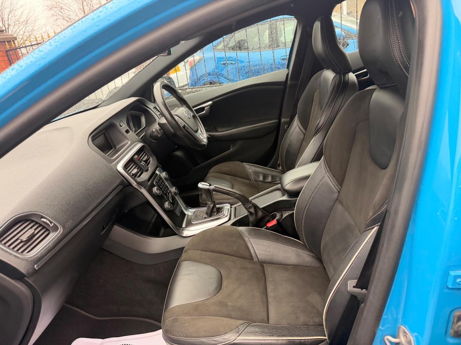 Used Volvo V40 2015 for sale - 77622376: Photo 14