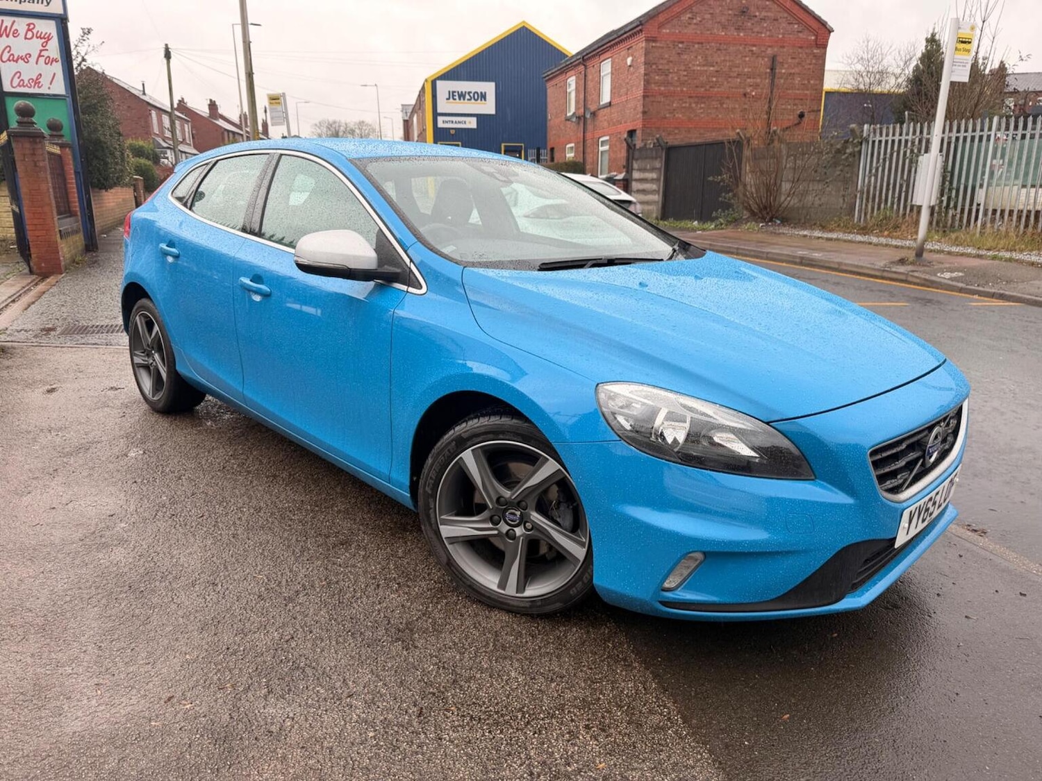 Used Volvo V40 2015 for sale - 77622376: Photo 2