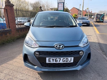 Used Hyundai i10 2017 for sale - 77973764: Photo