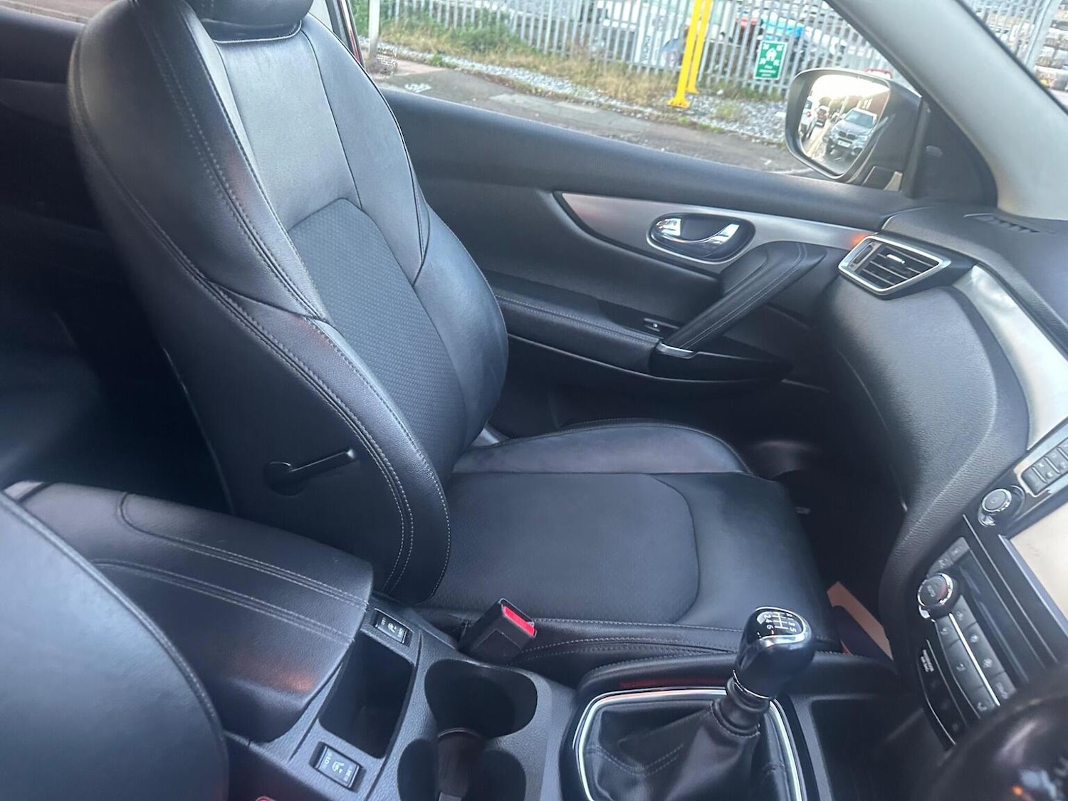 Used Nissan Qashqai 2017 for sale - 76924359: Photo 18