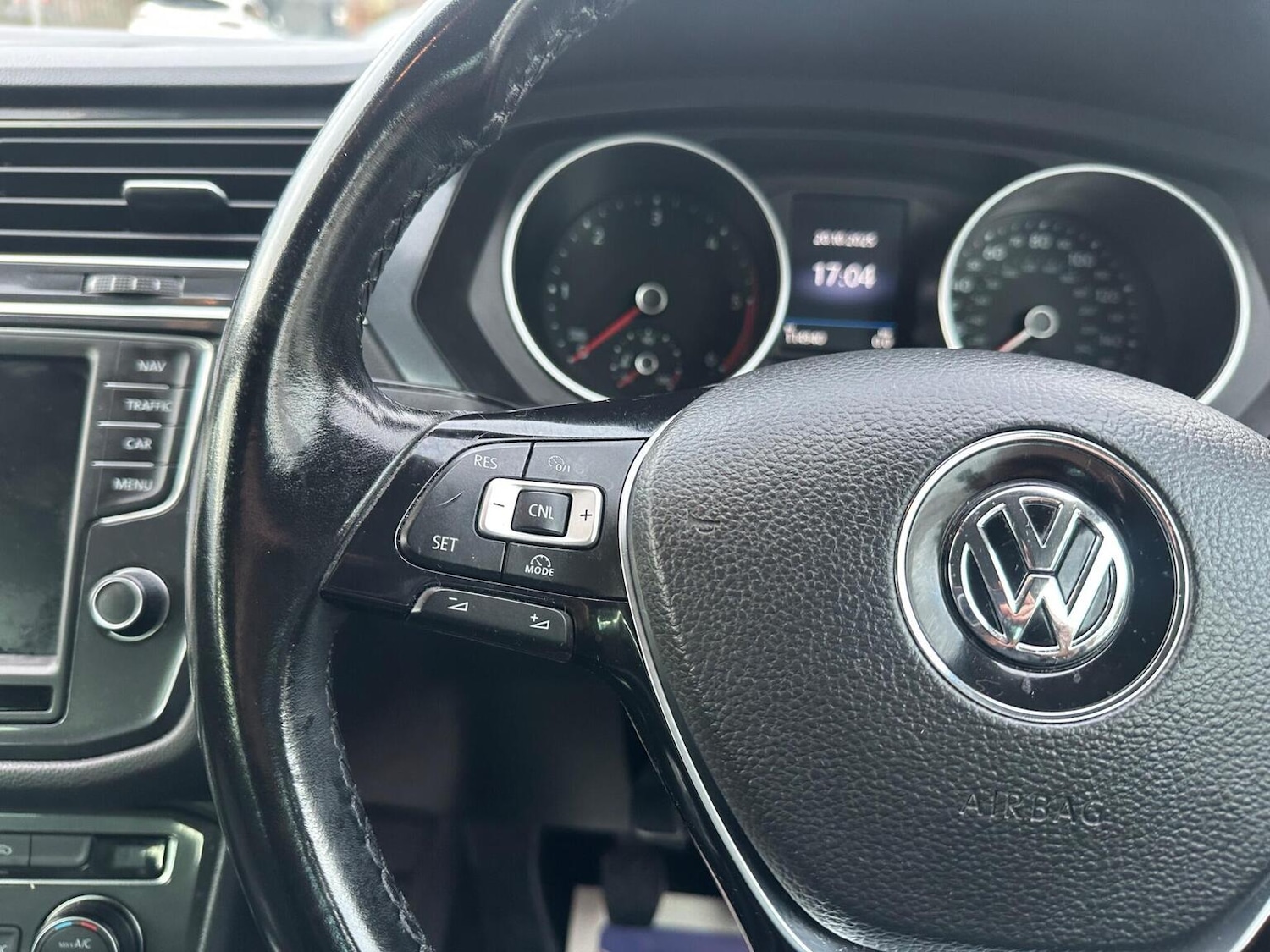 Used Volkswagen Tiguan 2017 for sale - 76817983: Photo 20