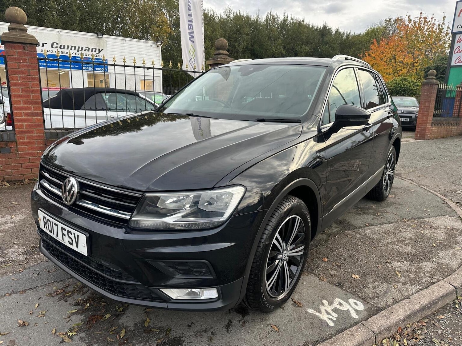 Used Volkswagen Tiguan 2017 for sale - 76817983: Photo 5