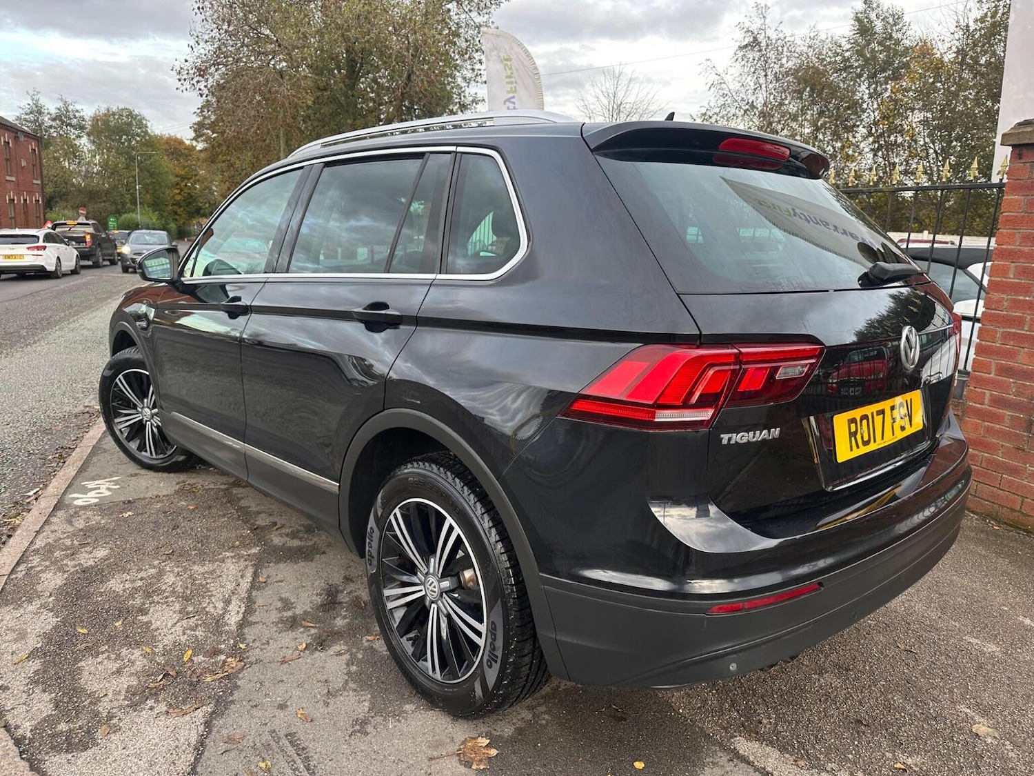 Used Volkswagen Tiguan 2017 for sale - 76817983: Photo 8