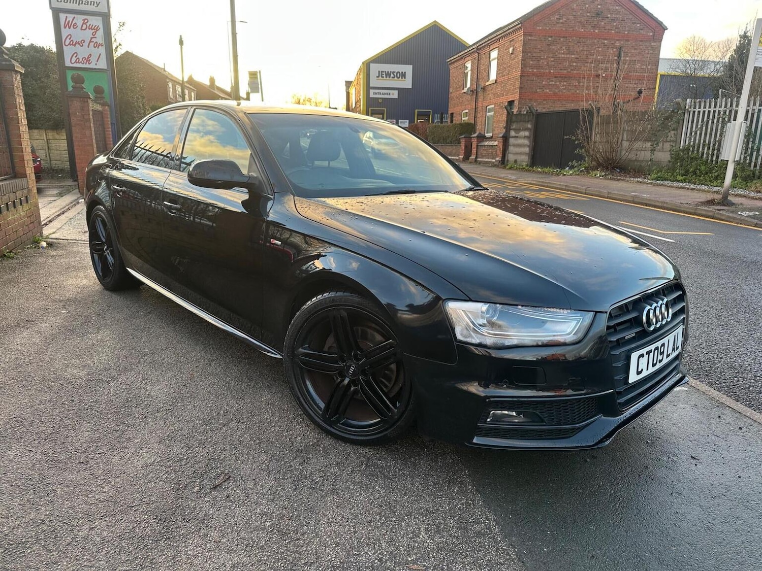 Used Audi A4 2014 for sale - 77173155: Photo 2