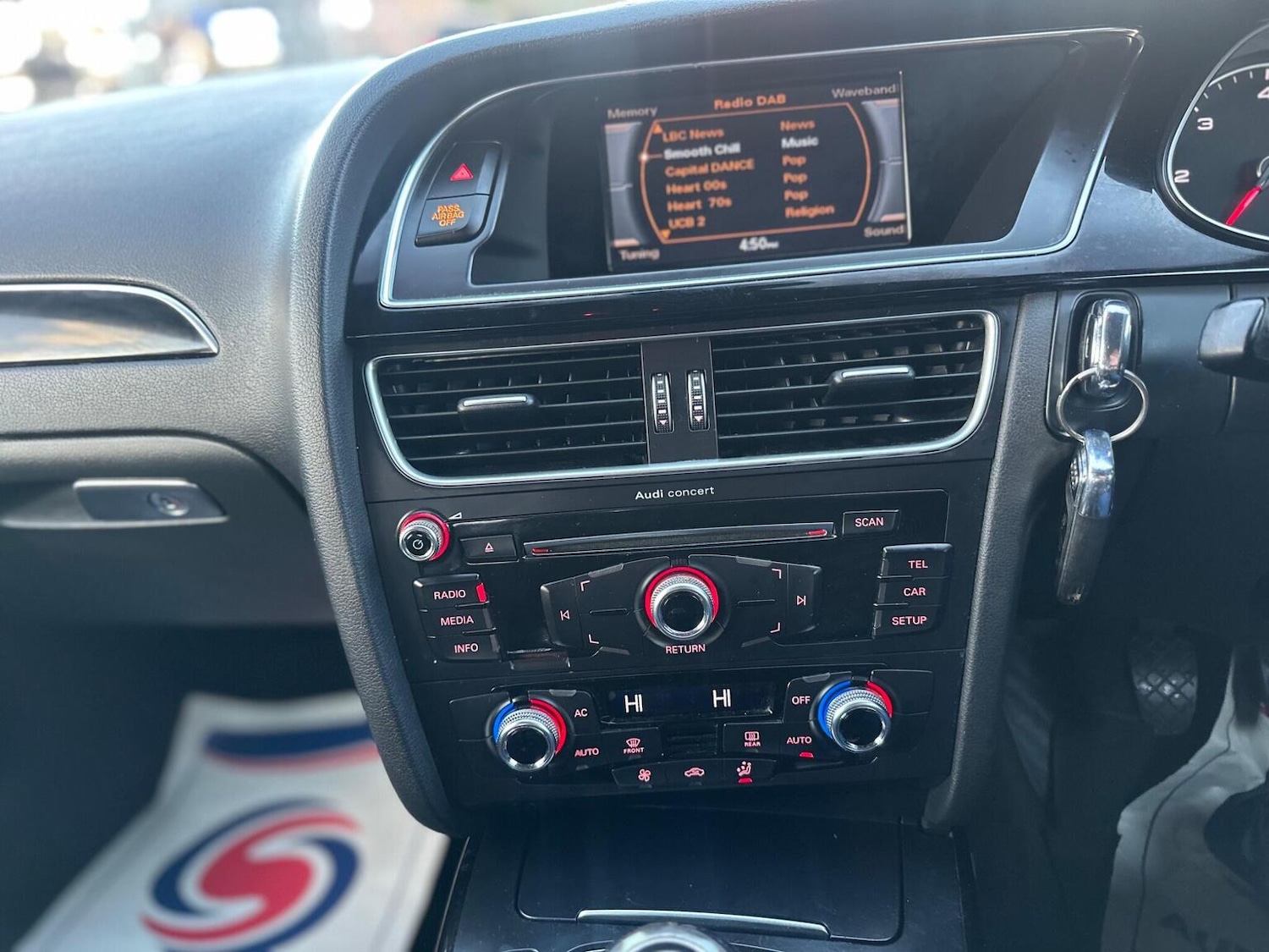 Used Audi A4 2014 for sale - 77173155: Photo 24