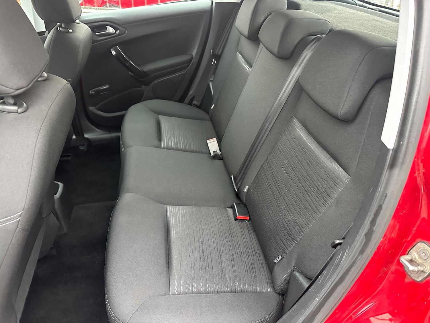 Used Peugeot 208 2016 for sale - 77118628: Photo 18