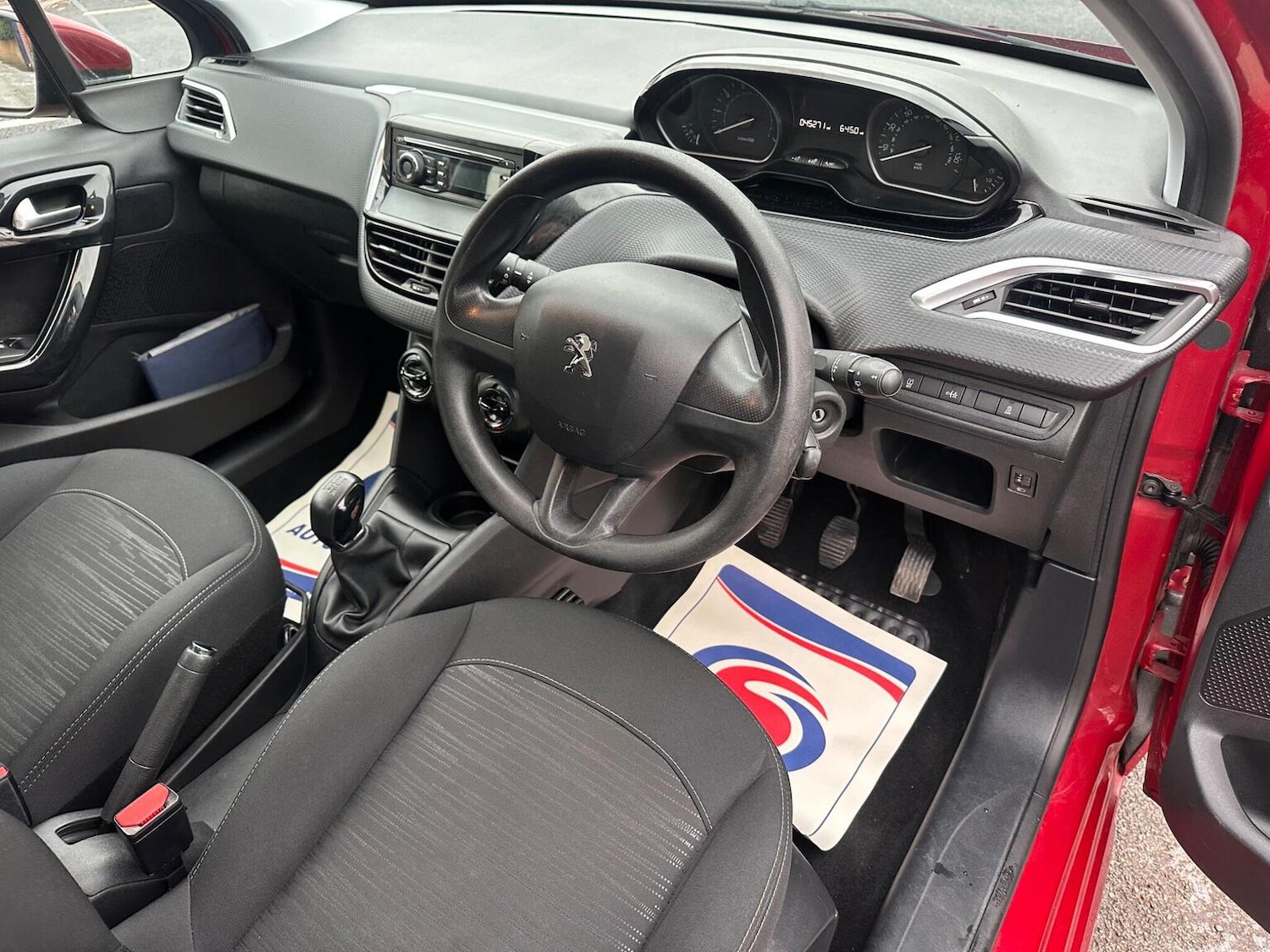 Used Peugeot 208 2016 for sale - 77118628: Photo 24