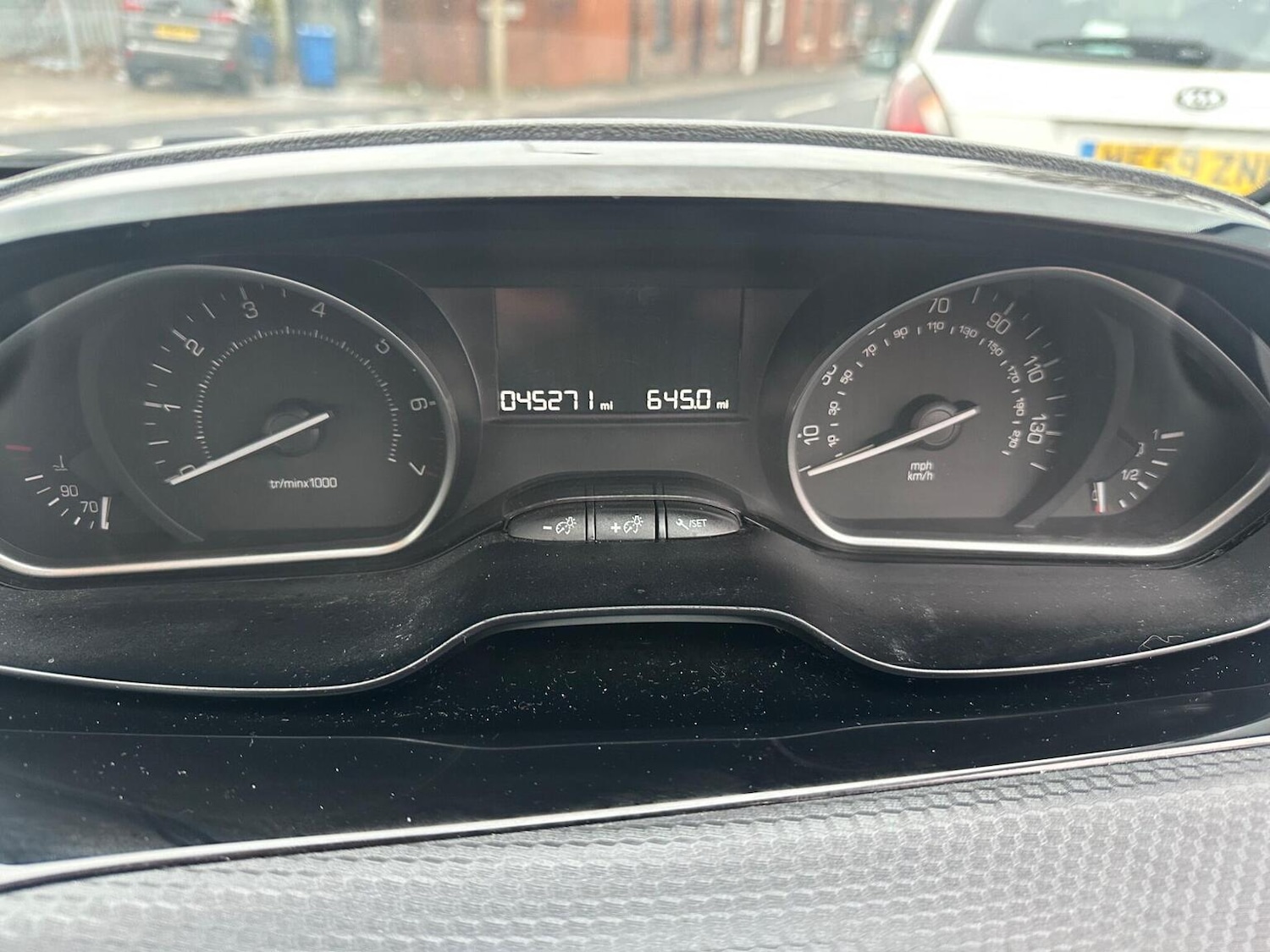 Used Peugeot 208 2016 for sale - 77118628: Photo 25