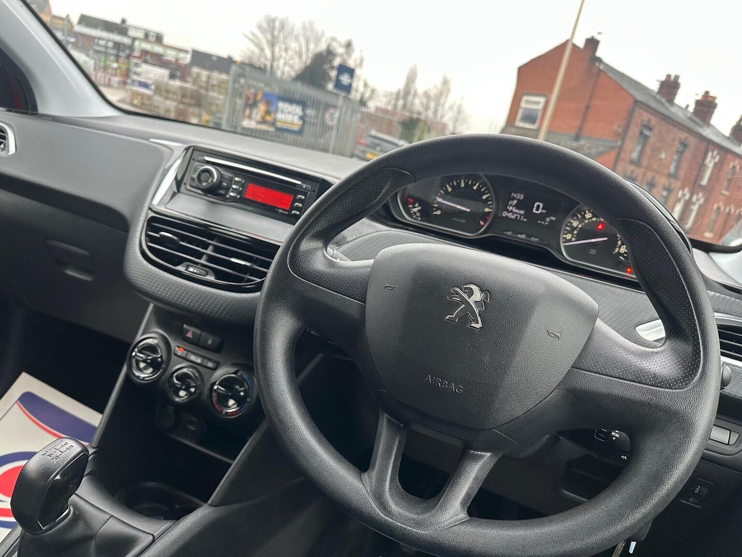 Used Peugeot 208 2016 for sale - 77118628: Photo 28