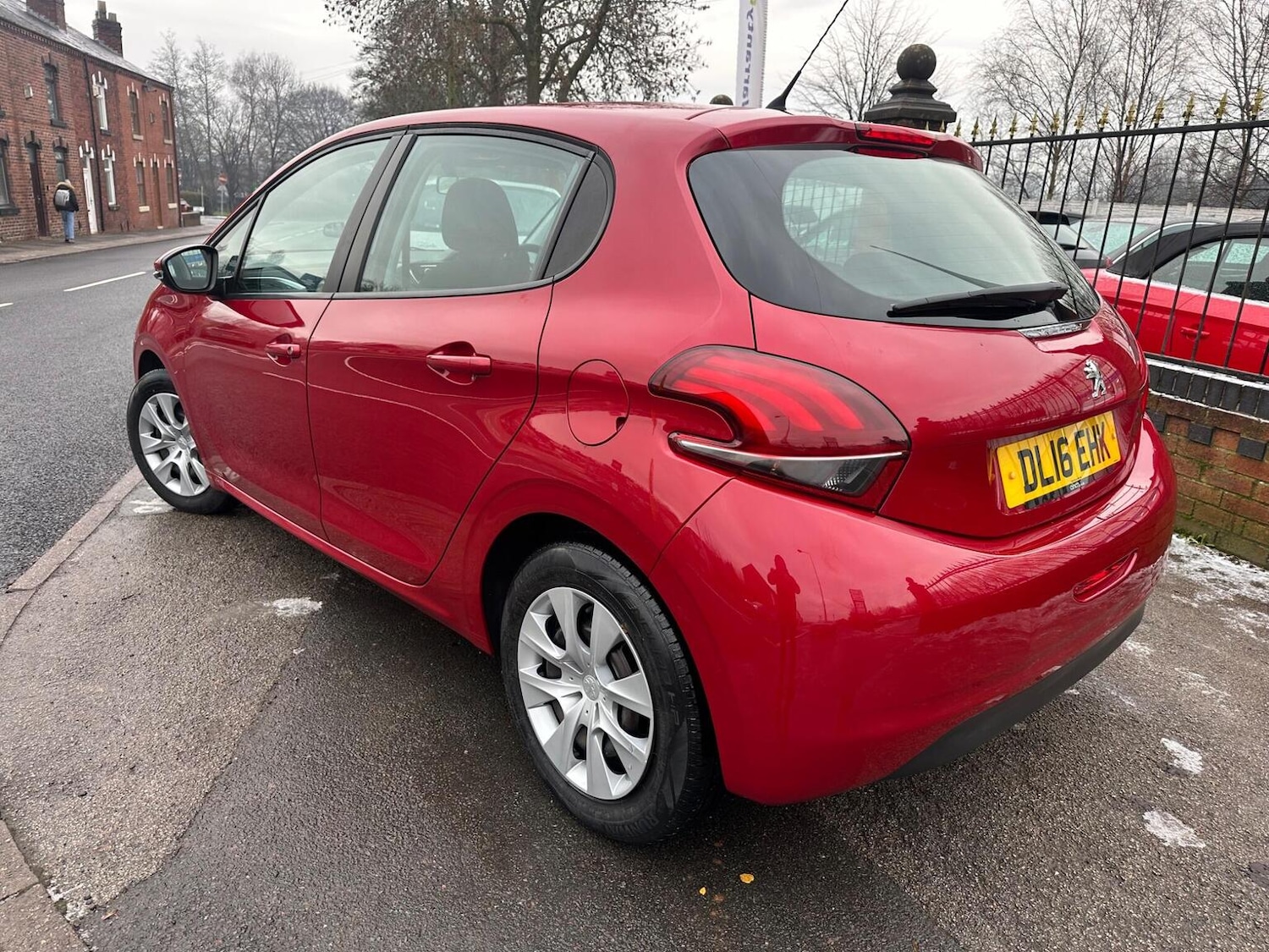 Used Peugeot 208 2016 for sale - 77118628: Photo 6