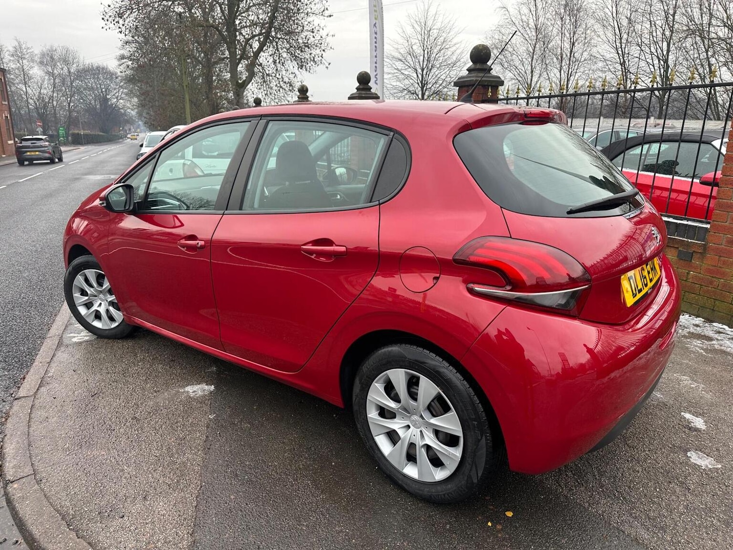 Used Peugeot 208 2016 for sale - 77118628: Photo 7