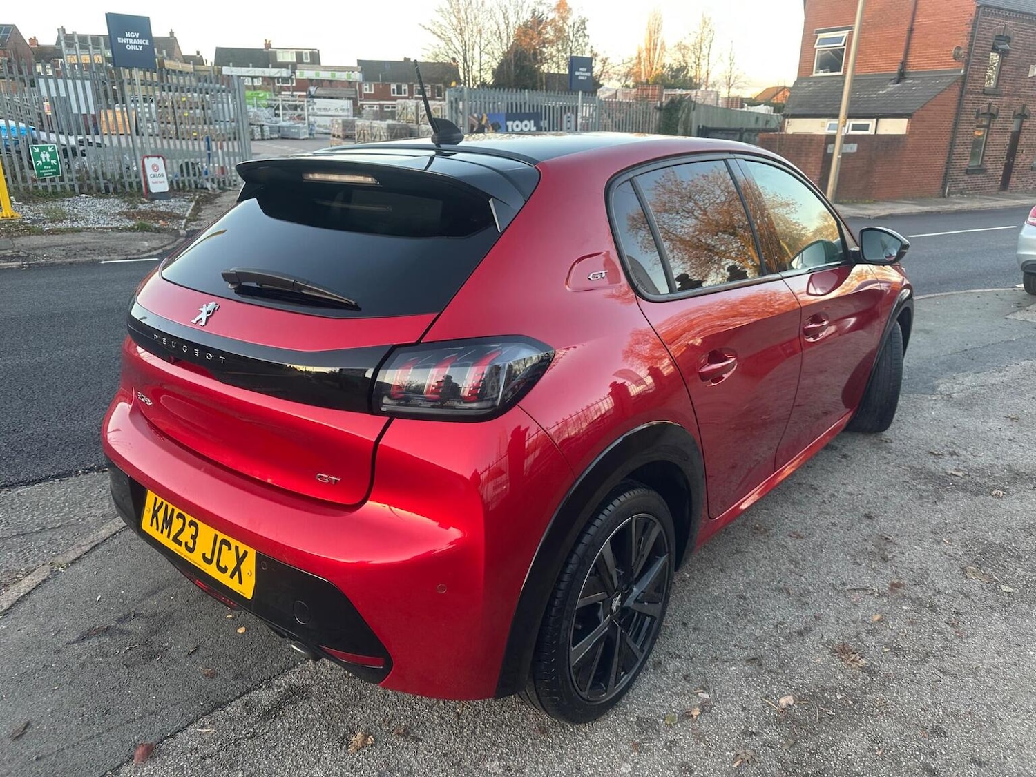 Used Peugeot 208 2023 for sale - 76817978: Photo 3