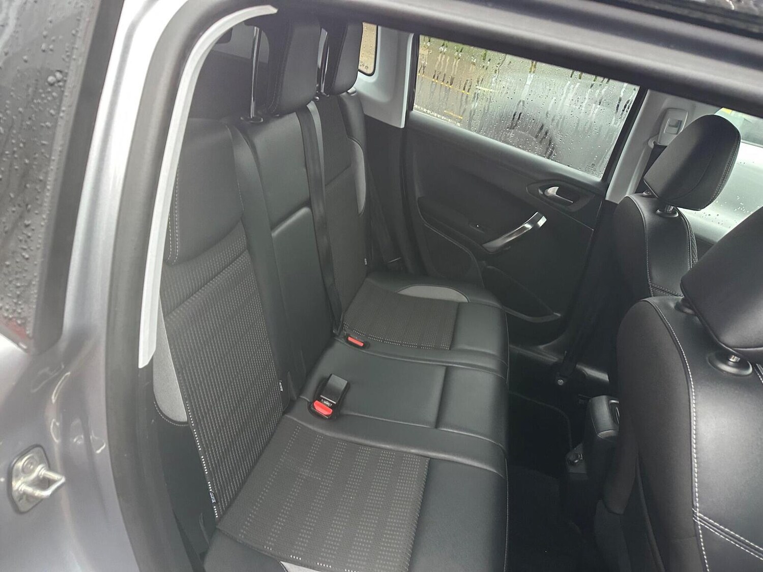 Used Peugeot 2008 2016 for sale - 76982716: Photo 21