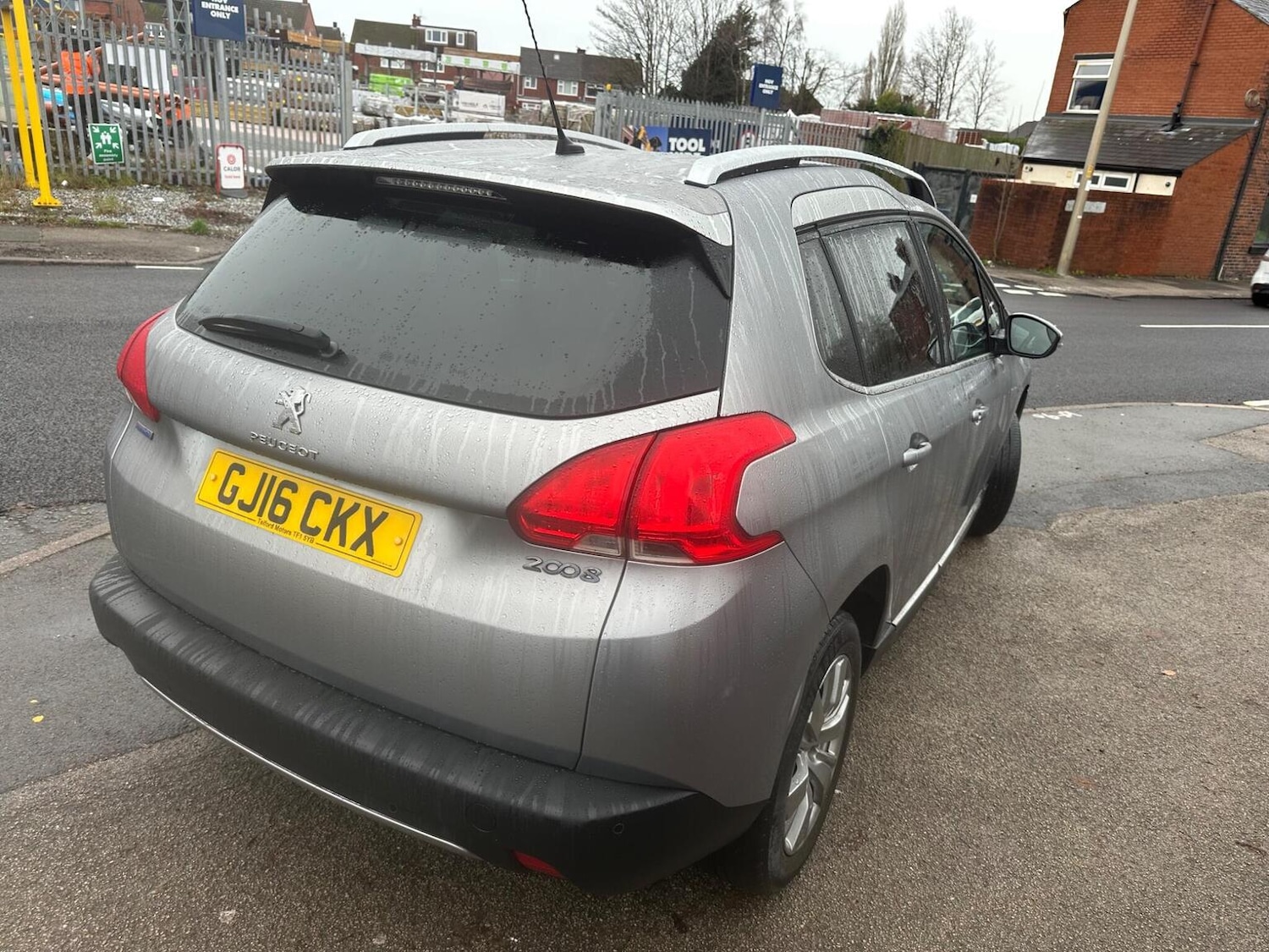 Used Peugeot 2008 2016 for sale - 76982716: Photo 5