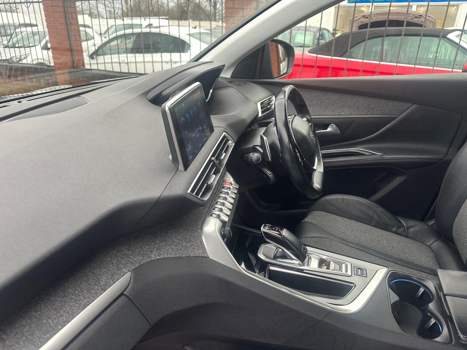 Used Peugeot 5008 2018 for sale - 77213453: Photo 15