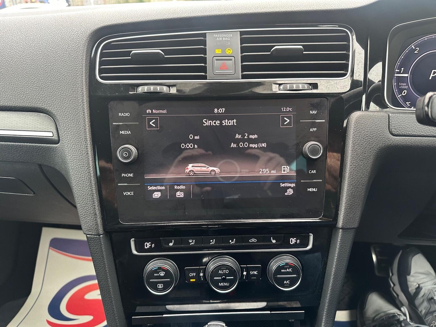 Used Volkswagen Golf 2017 for sale - 77303800: Photo 34