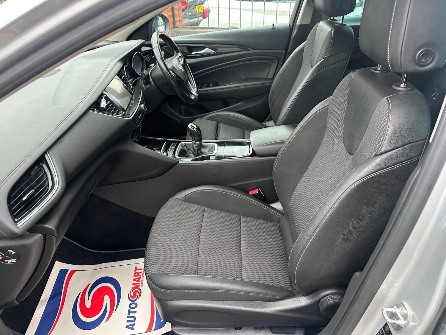 Used Vauxhall Insignia 2018 for sale - 76818005: Photo 11