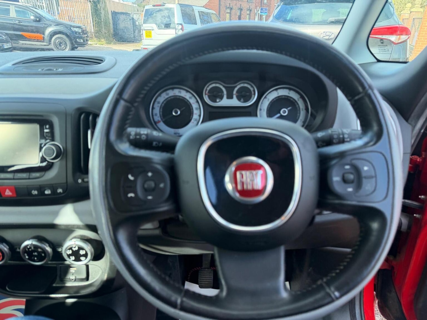 Used Fiat 500L 2013 for sale - 78057117: Photo 10