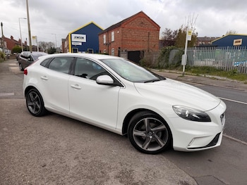 Used Volvo V40 2014 for sale - 78296565: Photo
