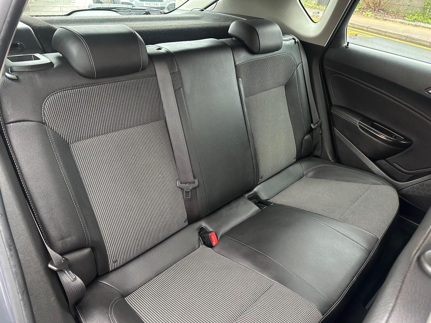 Used Vauxhall Astra 2012 for sale - 77251208: Photo 19