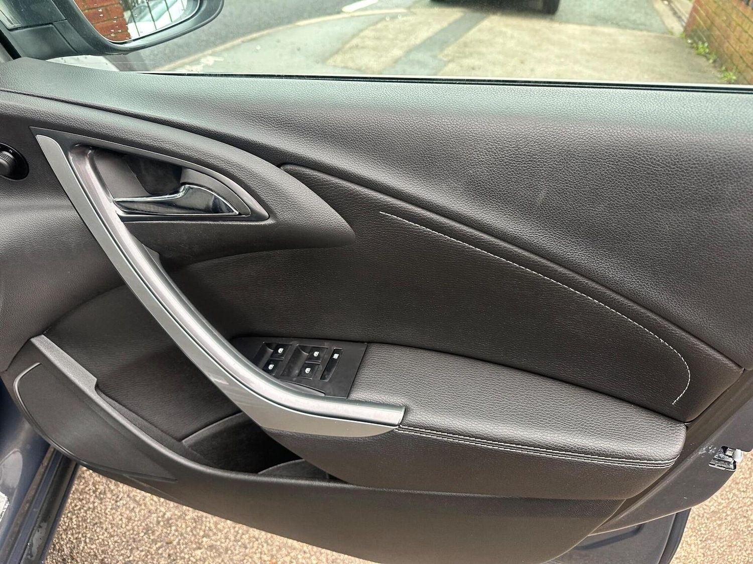 Used Vauxhall Astra 2012 for sale - 77251208: Photo 23