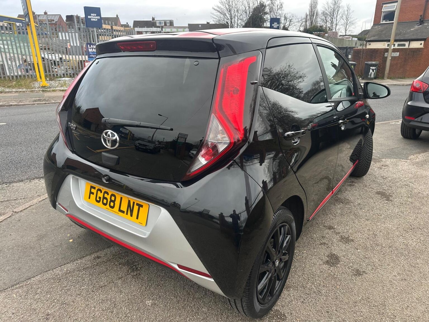 Used Toyota AYGO 2018 for sale - 77668530: Photo 6