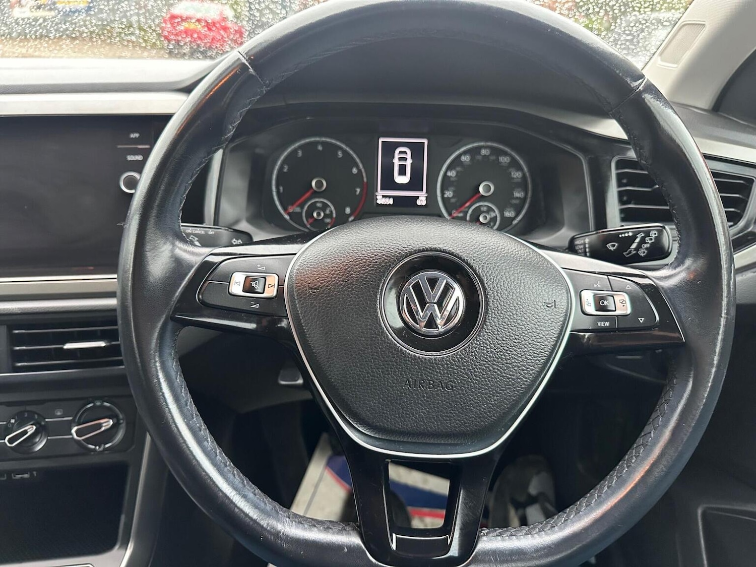 Used Volkswagen Polo 2018 for sale - 76818004: Photo 24