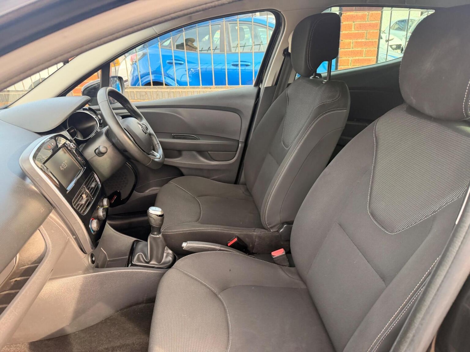 Used Renault Clio 2019 for sale - 77938228: Photo 14